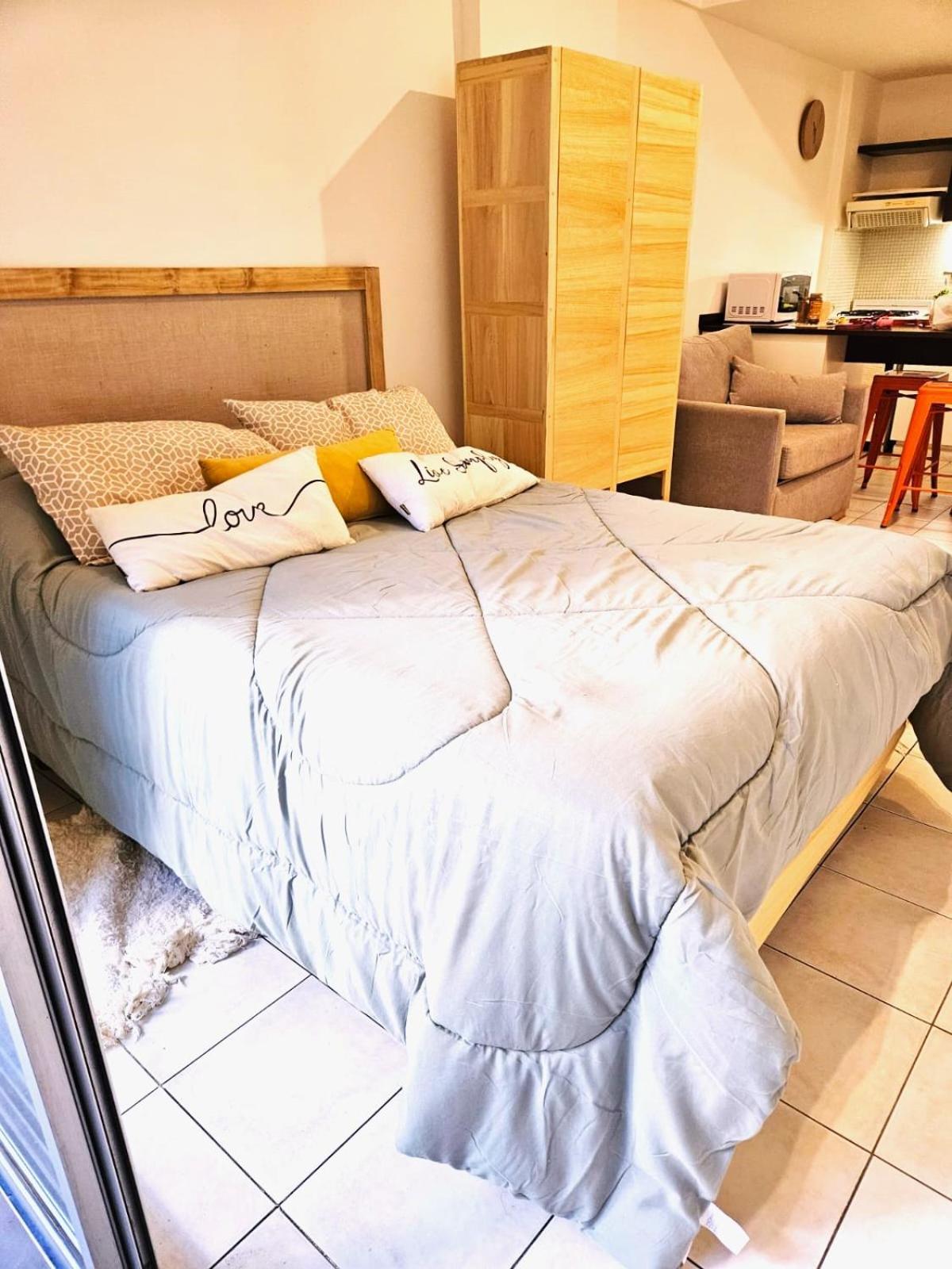 Apartment Movistar Arena - Departamento Moderno, Comodo, Luminoso - Hasta 3 Huespedes - Crespo Buenos Aires