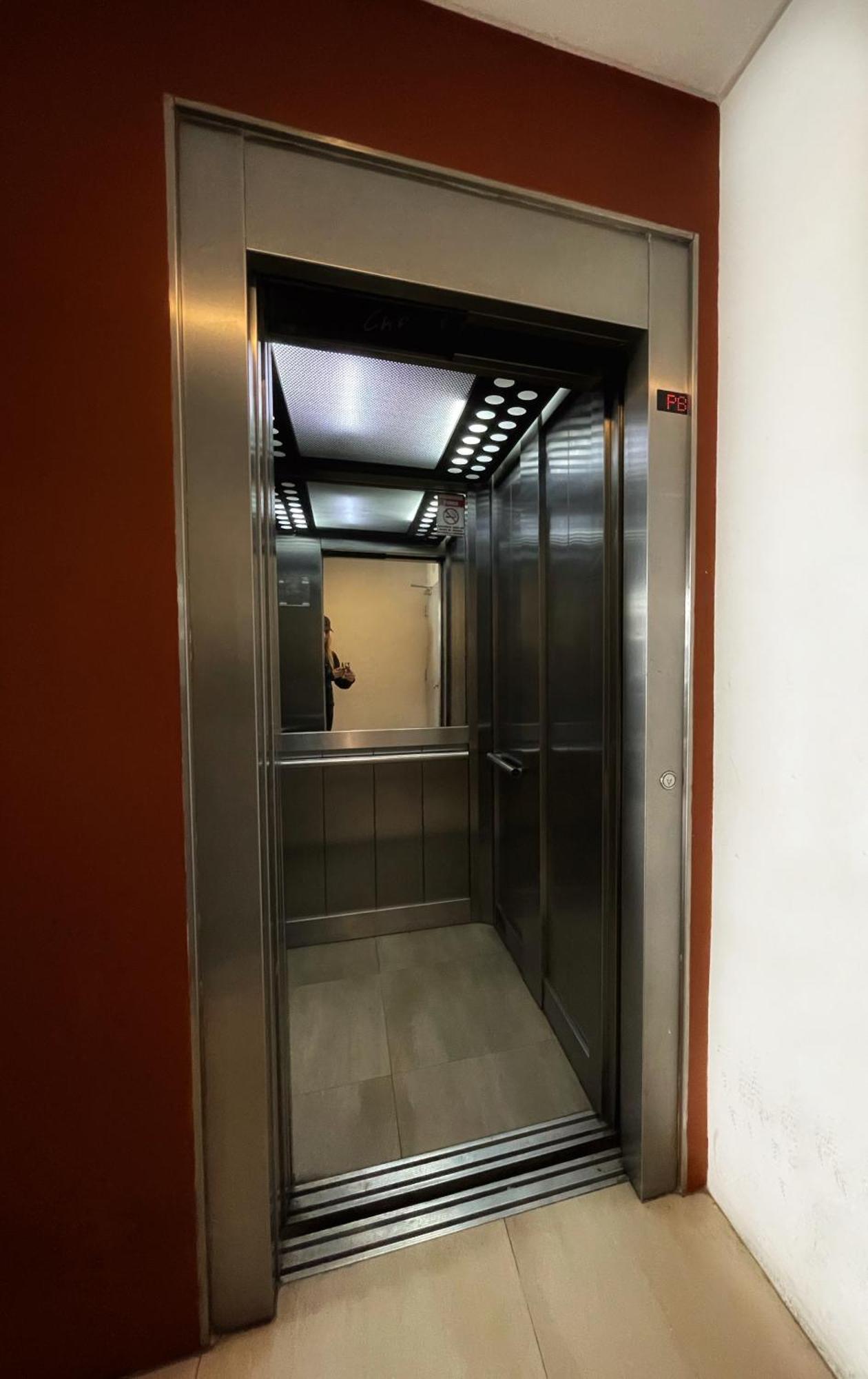 Apartment Movistar Arena - Departamento Moderno, Comodo, Luminoso - Hasta 3 Huespedes - Crespo Buenos Aires